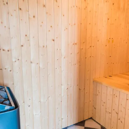 Hébergement de vacances 8 Person In *