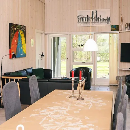 8 Person In Oksbøl